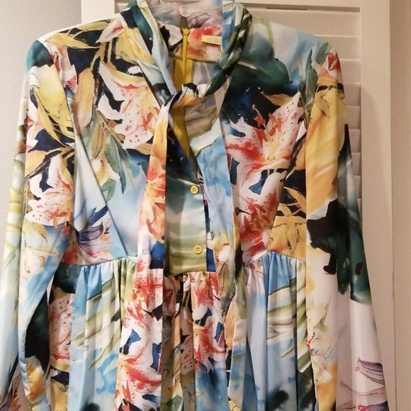 Dress - Picture 4 of 8